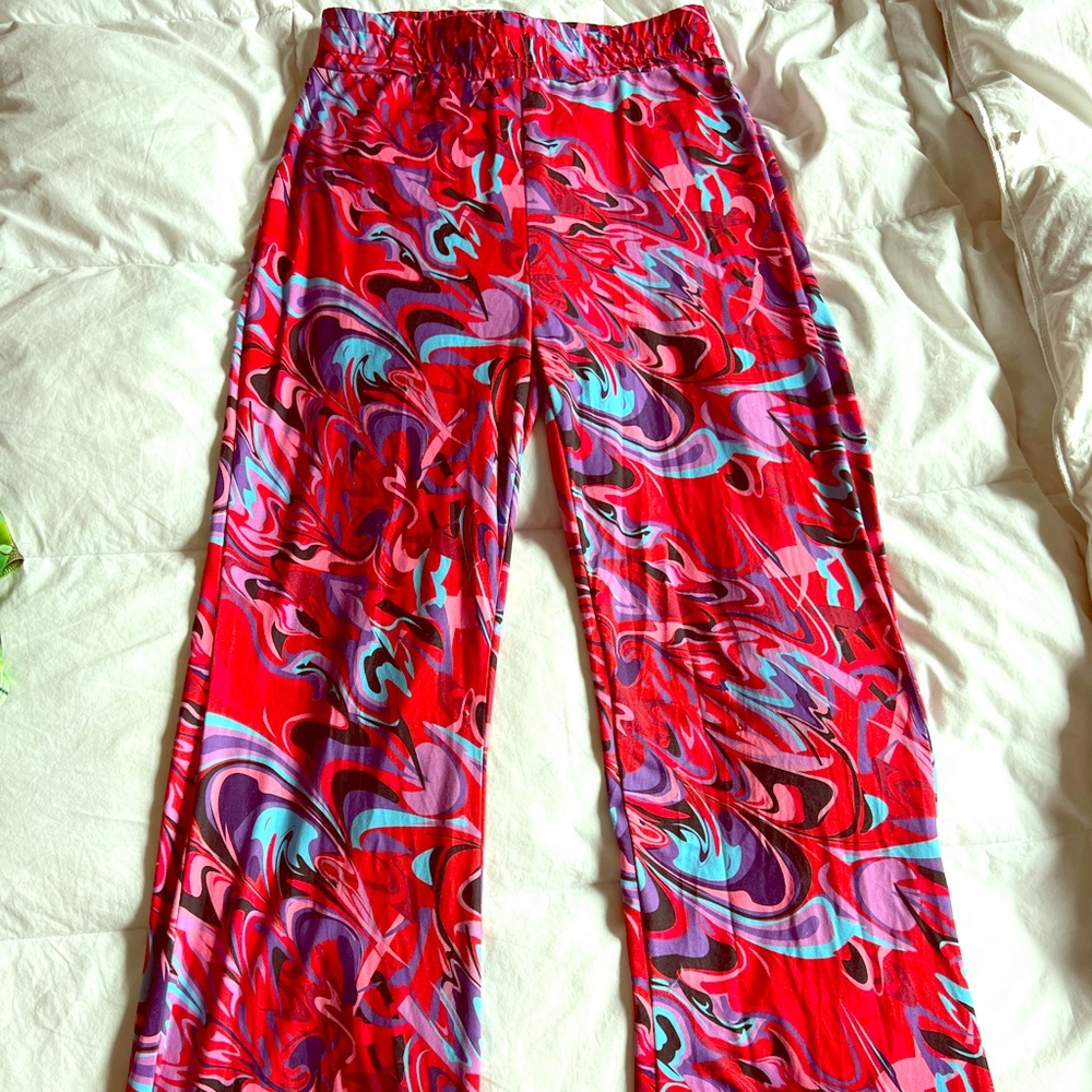 Wavy/groovy festival pants